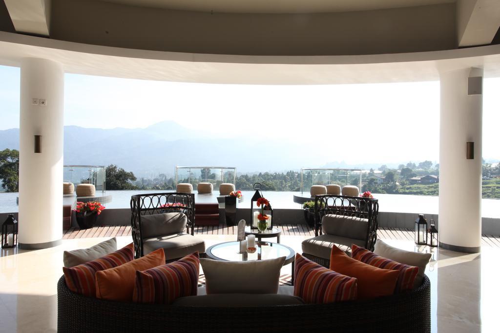 Pesona Alam Resort&spa 4* Puncak